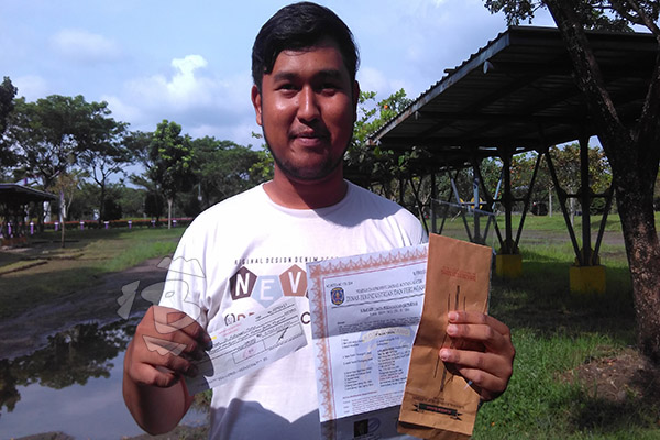 warga PWS Tigaraksa temukan amplop berisi SIUP dan cek