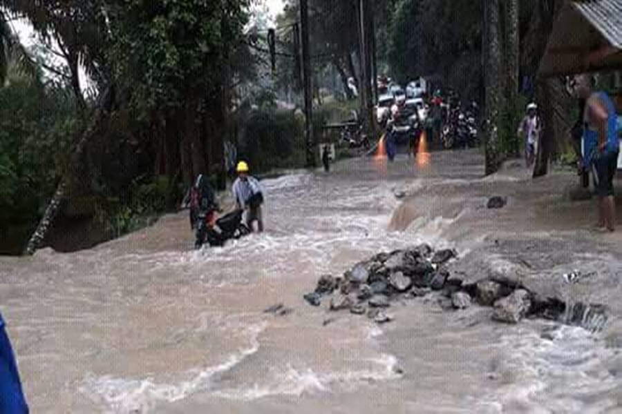 Banjir di Bayah