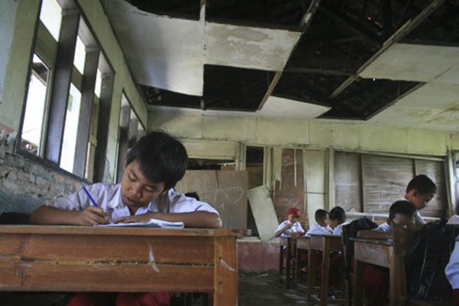 Pemkab Serang Alokasikan Dana Sekolah Rusak