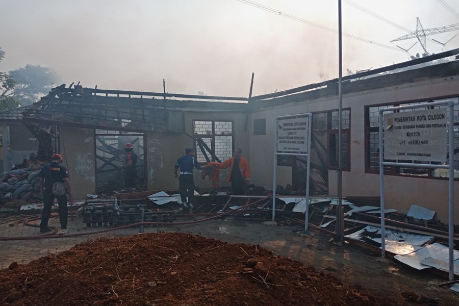 Kantor UPT Dinas Pertanian Cilegon Terbakar
