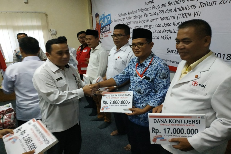 PMI Banten Serahkan Bantuan
