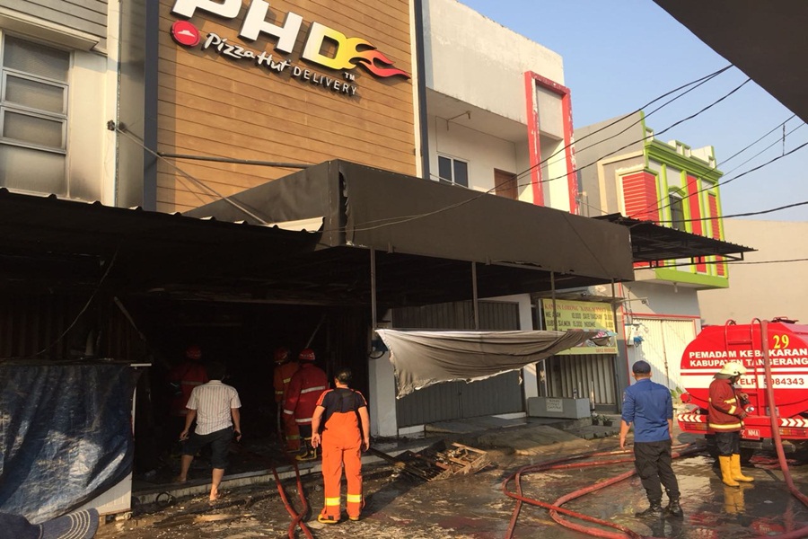 Gerai PHD di Tangerang Terbakar