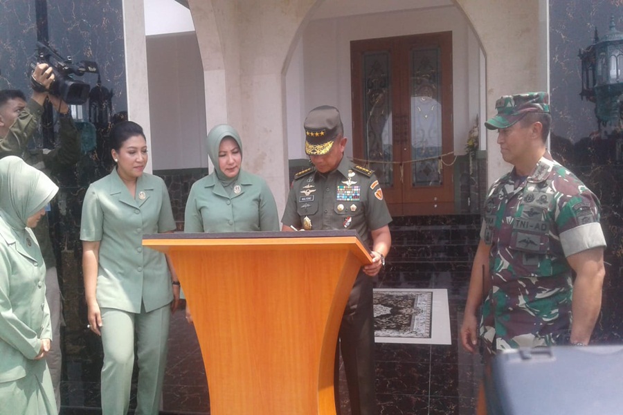 Jenderal TNI Mulyono Resmikan Masjid