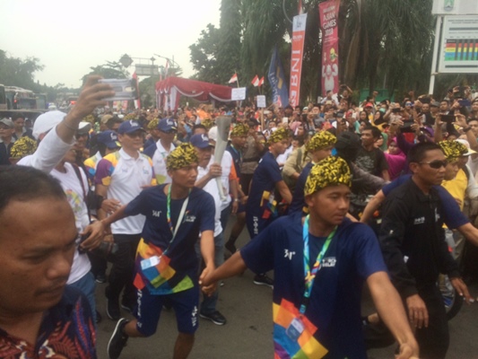 Plt Wali Kota Cilegon Arak Api Obor Asian Games 2018