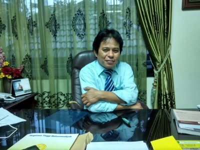 Aktivis Muhammadiyah yang juga Ketua STIE Ahmad Dahlan Tangerang Mukhaer Pakkana