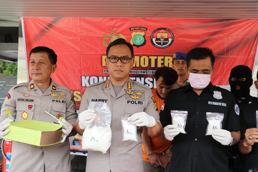 Polrestro Tangerang Tangkap Pengedar Sabu