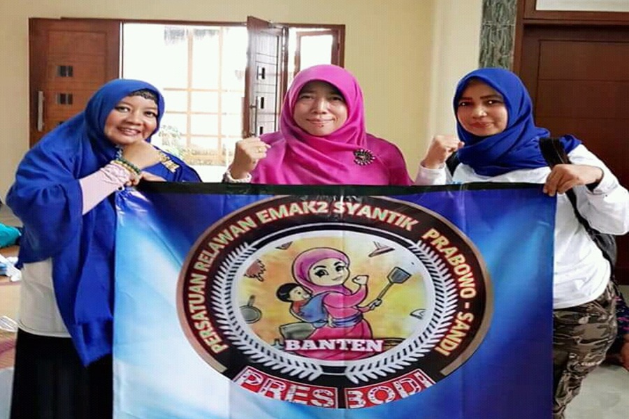 Relawan Emak-emak Dukung Prabowo-Sandiaga Uno