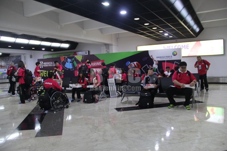 Atlet Asian Para Games di Bandara Soetta