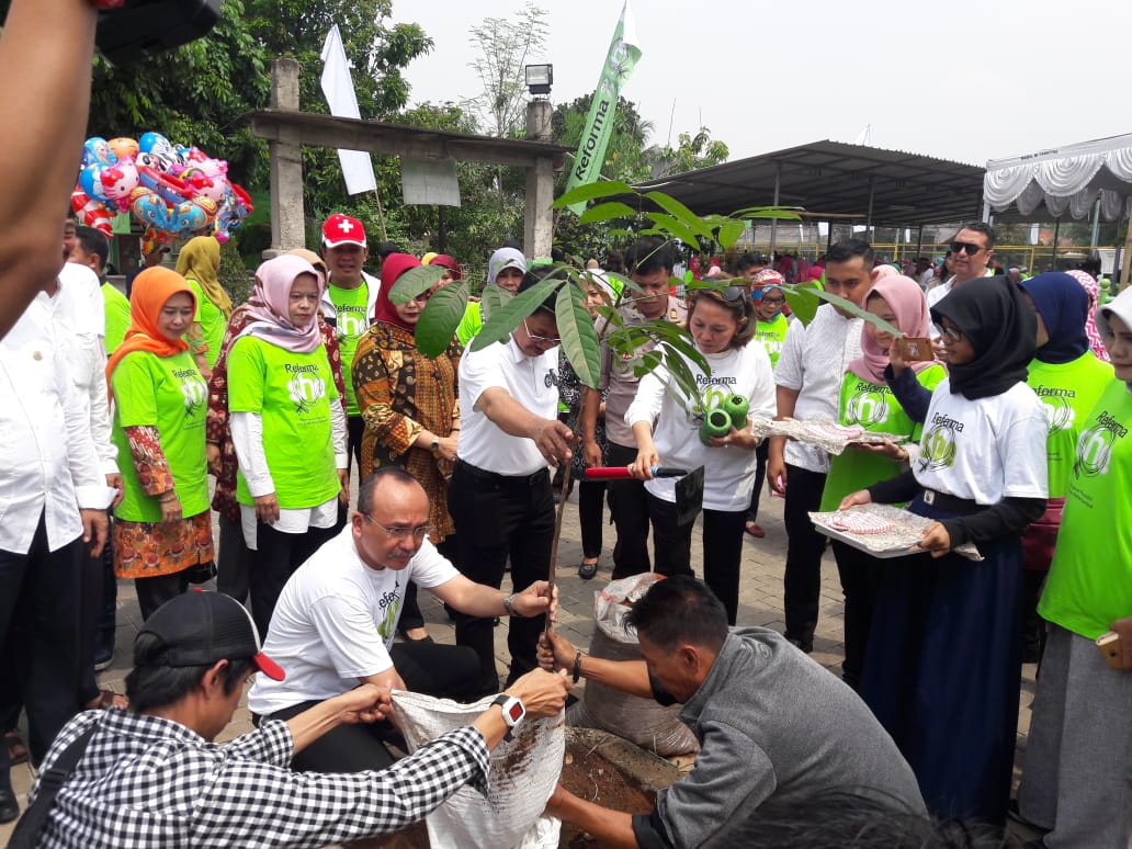Kementerian PPPA lakukan penanaman pohon saat Sosialisasi ReformaShe di Kota Tangerang