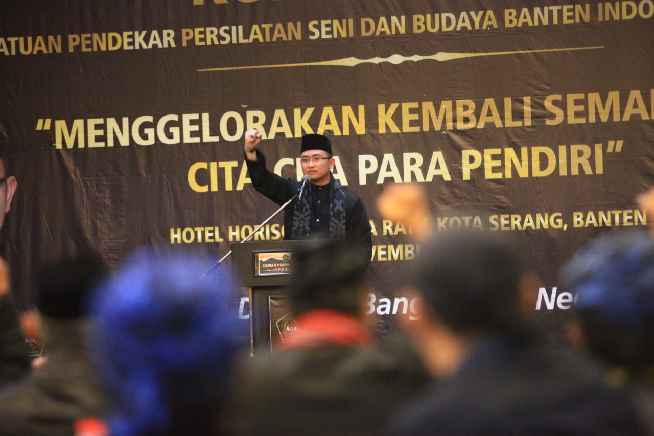 Andika Hazrumy Persatuan Pendekar Persilatan Seni dan Budaya Banten Indonesia (PPPSBBI)