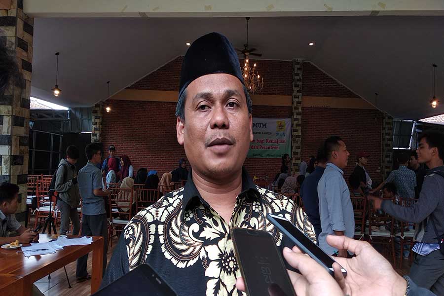 KH Uwes Qorni pimpinan Pondok Pesantren Al-Badar Tangerang
