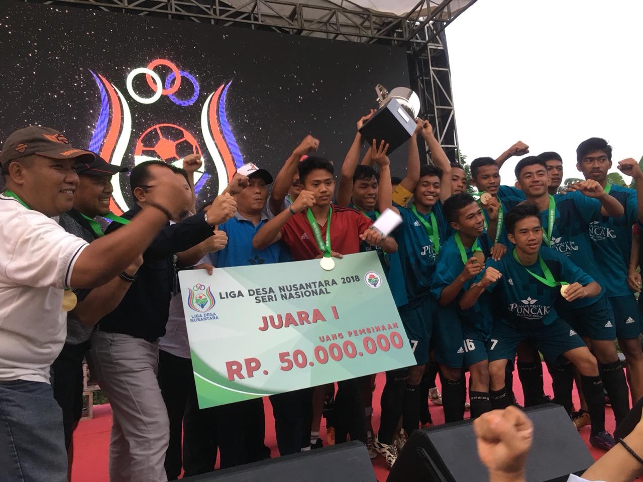 Kalahkan Desa Cukanggalih lewat Adu Pinalti, Desa Rappang Bawa Pulang Tropi Juara Liga Desa Nusantara 2018