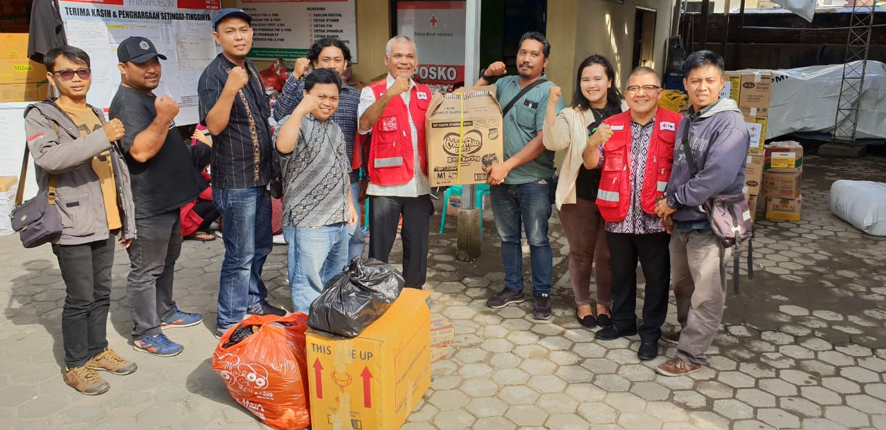 Wartawan Cilegon Serahkan Bantuan untuk Korban Tsunami Selat Sunda