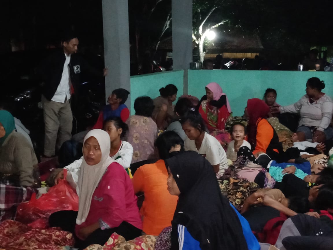 Dengar Bunyi Sirine di Teluk  Warga sektar Tanjung Lesung Panik Mengungsi