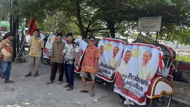 Tukang Becak Minta Prabowo Lanjutkan Program Jokowi; Dia Pemimpin Tegas, Berani, Peduli kepada Rakyat